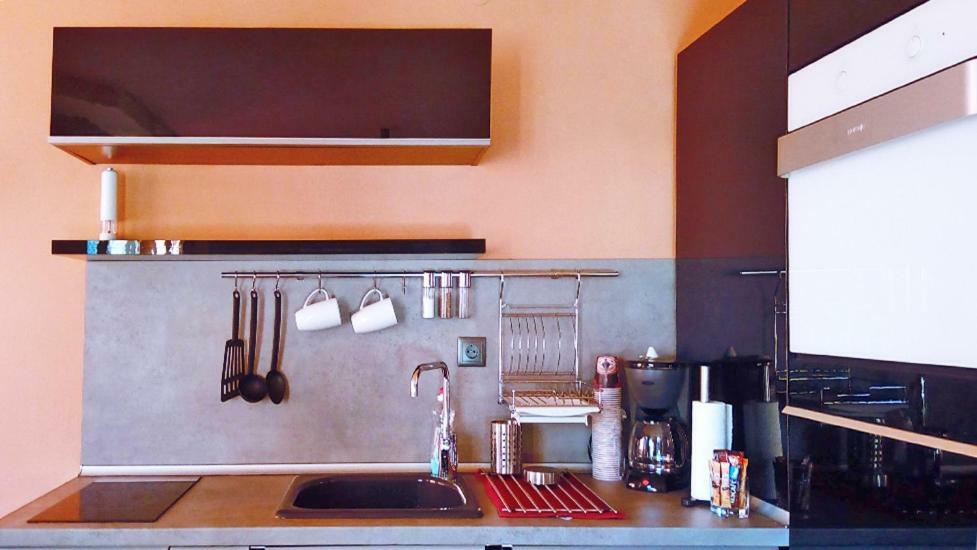 Aya'S Apartment Пловдив Экстерьер фото